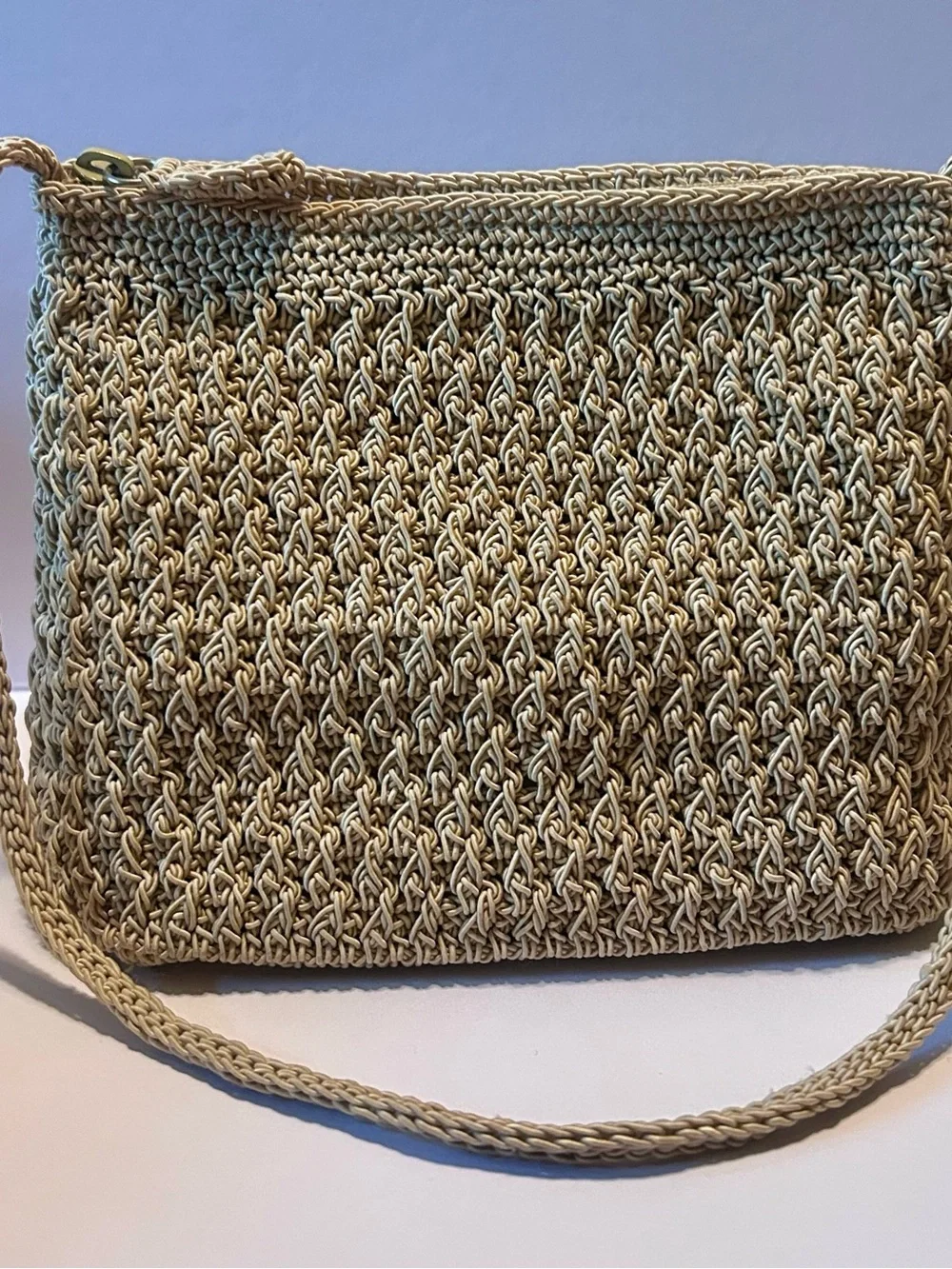 Liz Claiborne Beige Woven Crochet Crossbody Bag Seashell Print Lining